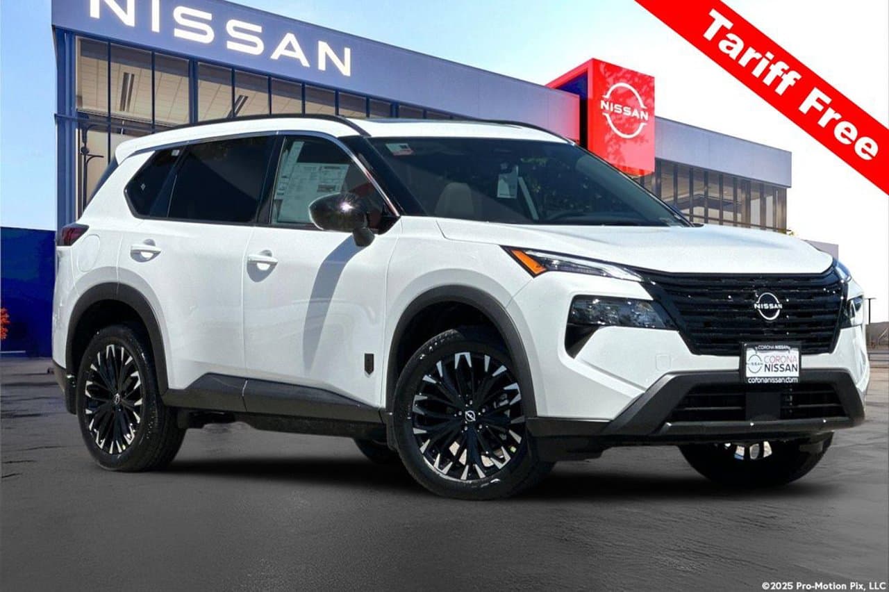 2026 Nissan Rogue Dark Armor 1