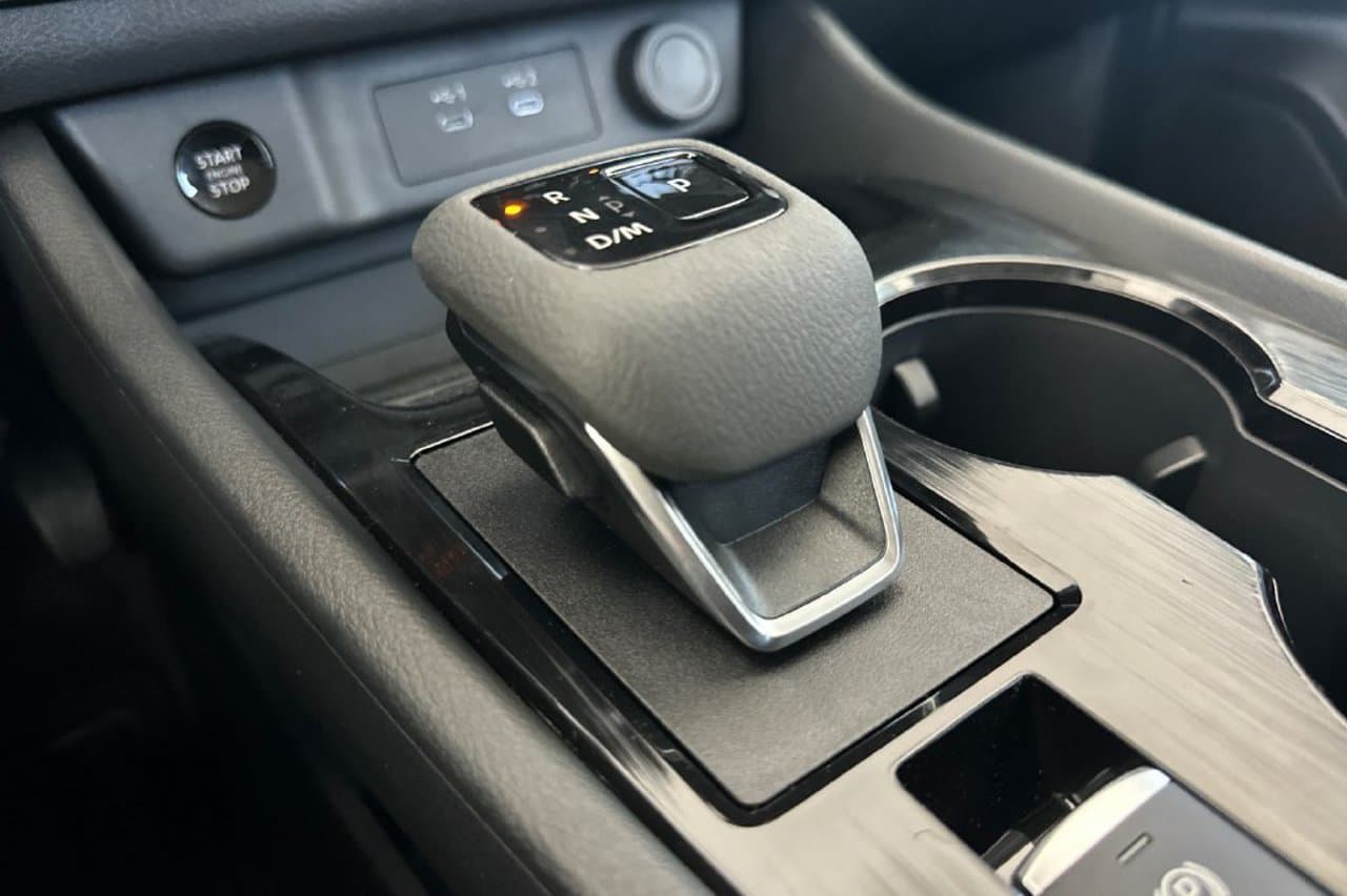 2026 Nissan Rogue S 18