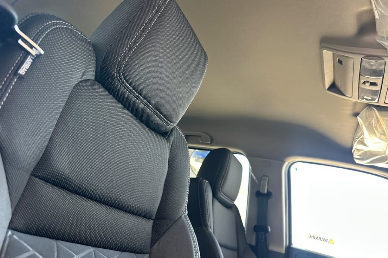 2026 Nissan Frontier SV 13