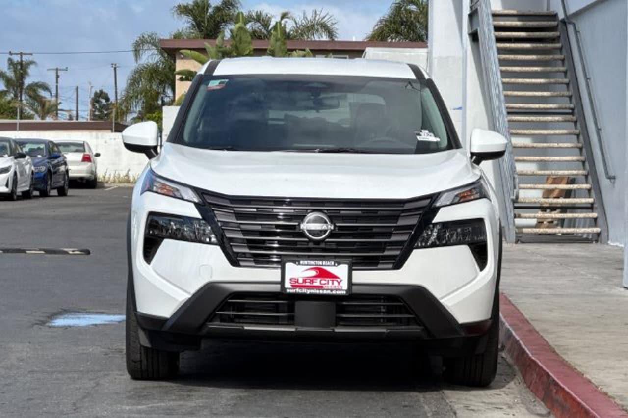 2026 Nissan Rogue SV 6