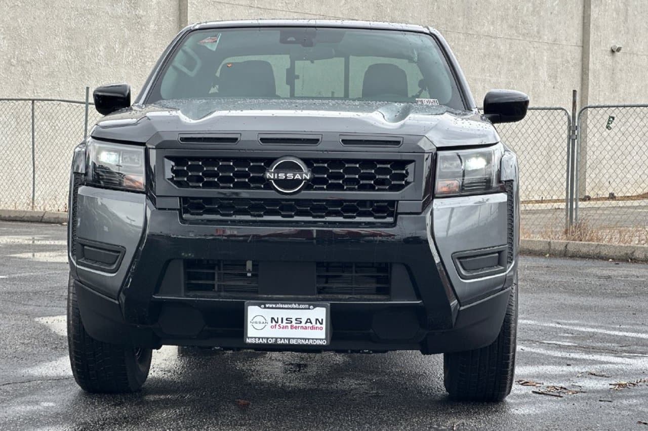 2027 Nissan Frontier SV 6