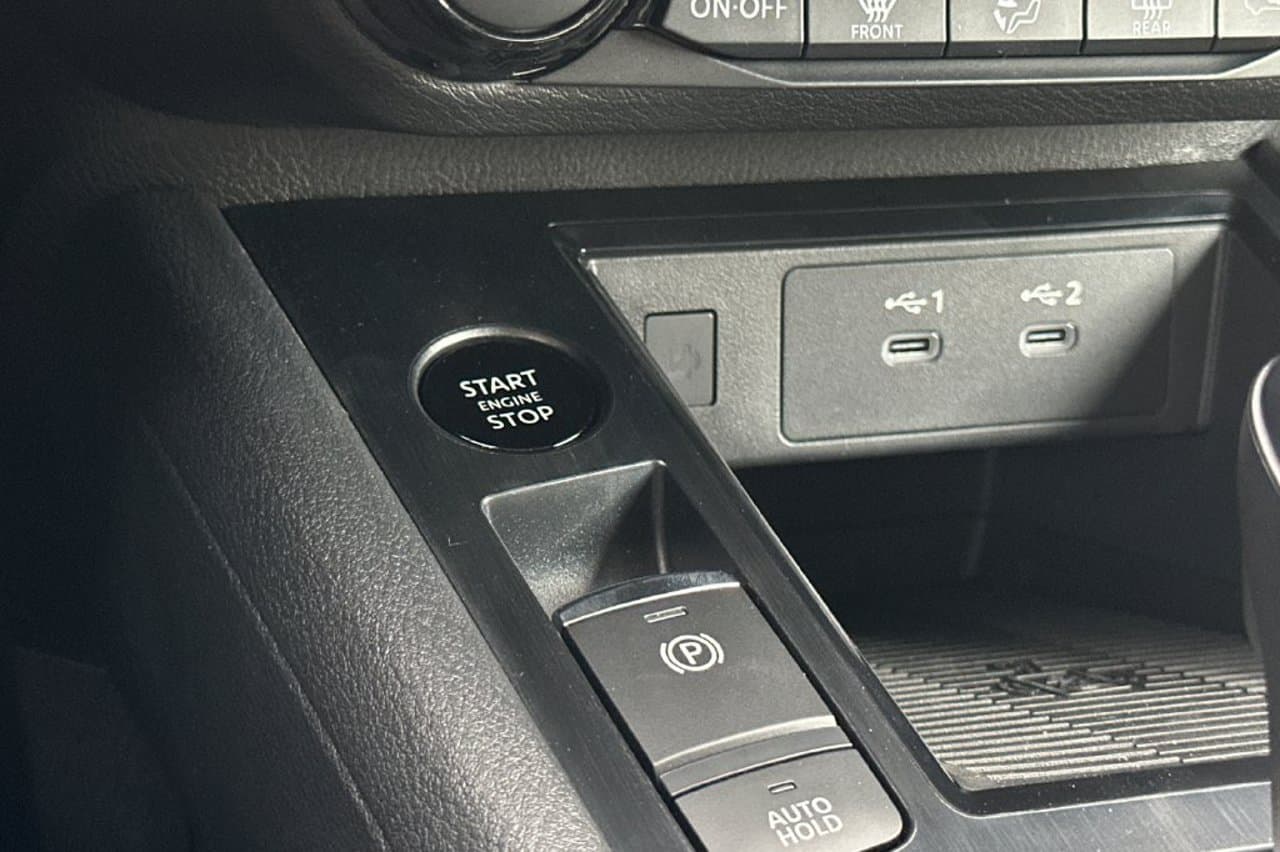 2027 Nissan Kicks SV 19