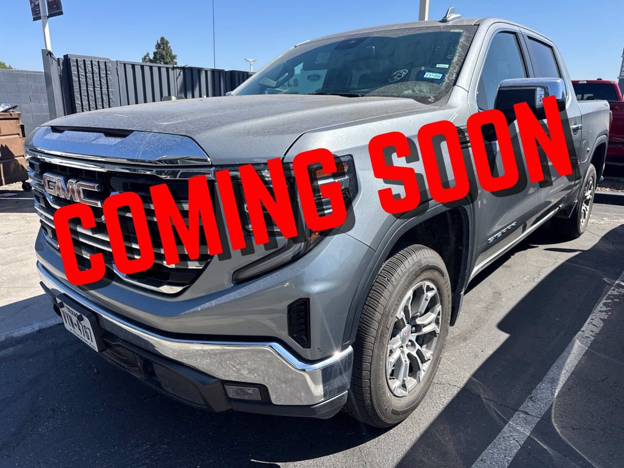 2025 GMC Sierra 1500 SLT 1
