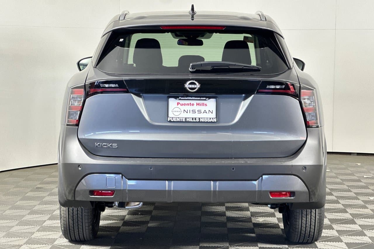 2026 Nissan Kicks SV 4