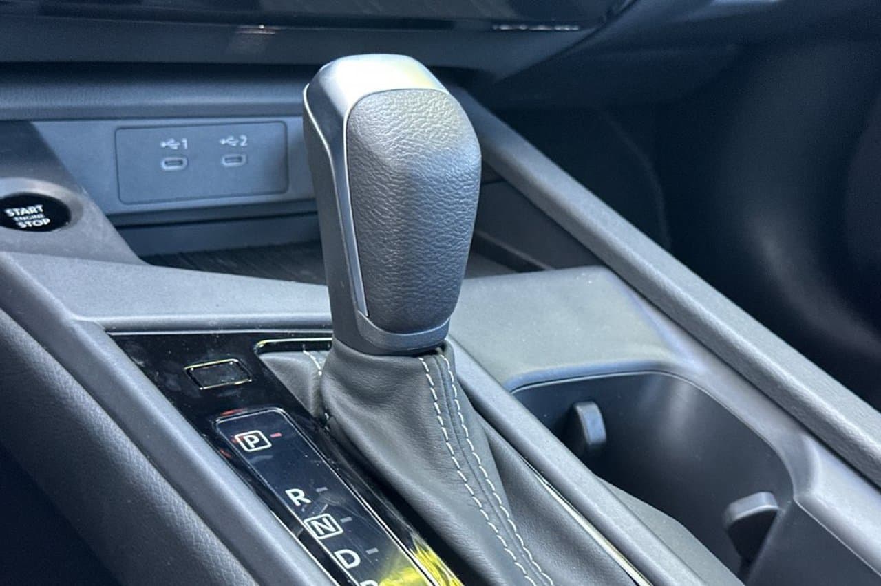 2027 Nissan Sentra SV 17