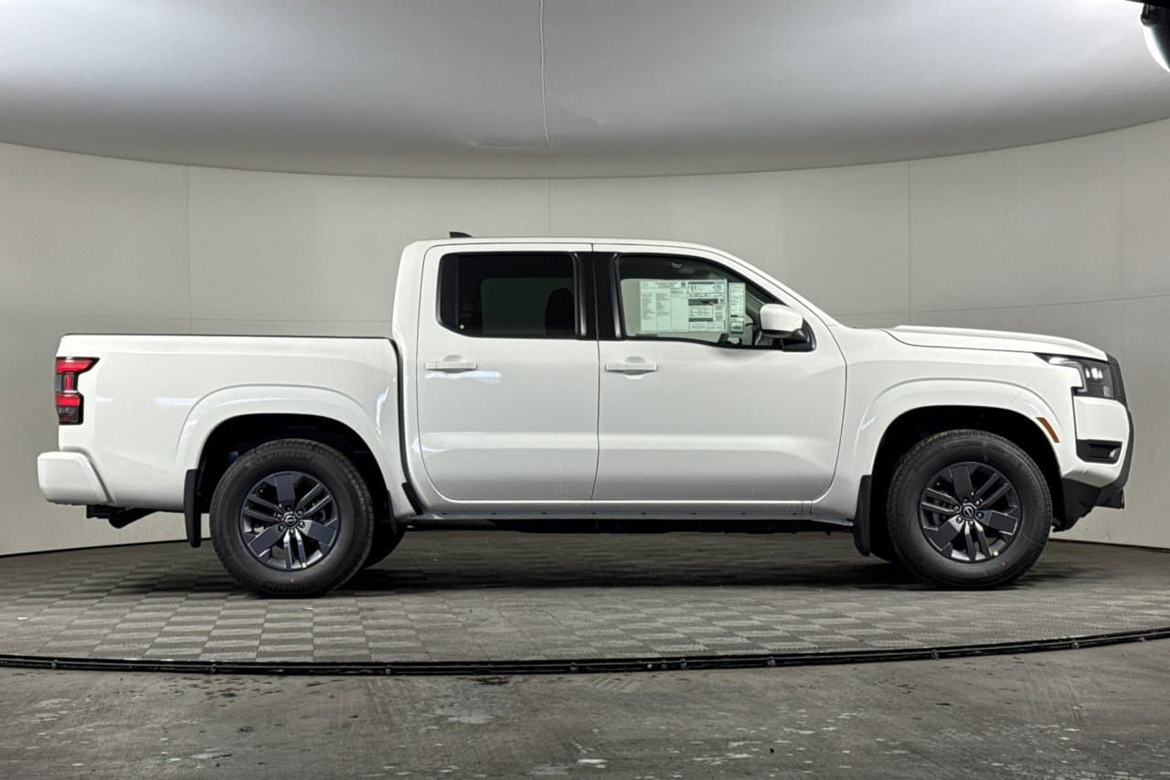 2026 Nissan Frontier SV 2