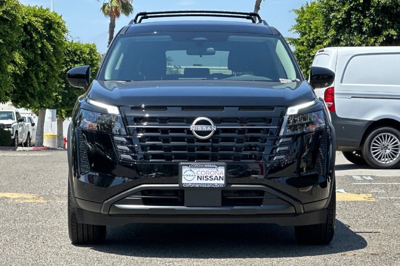 2026 Nissan Pathfinder SV 7