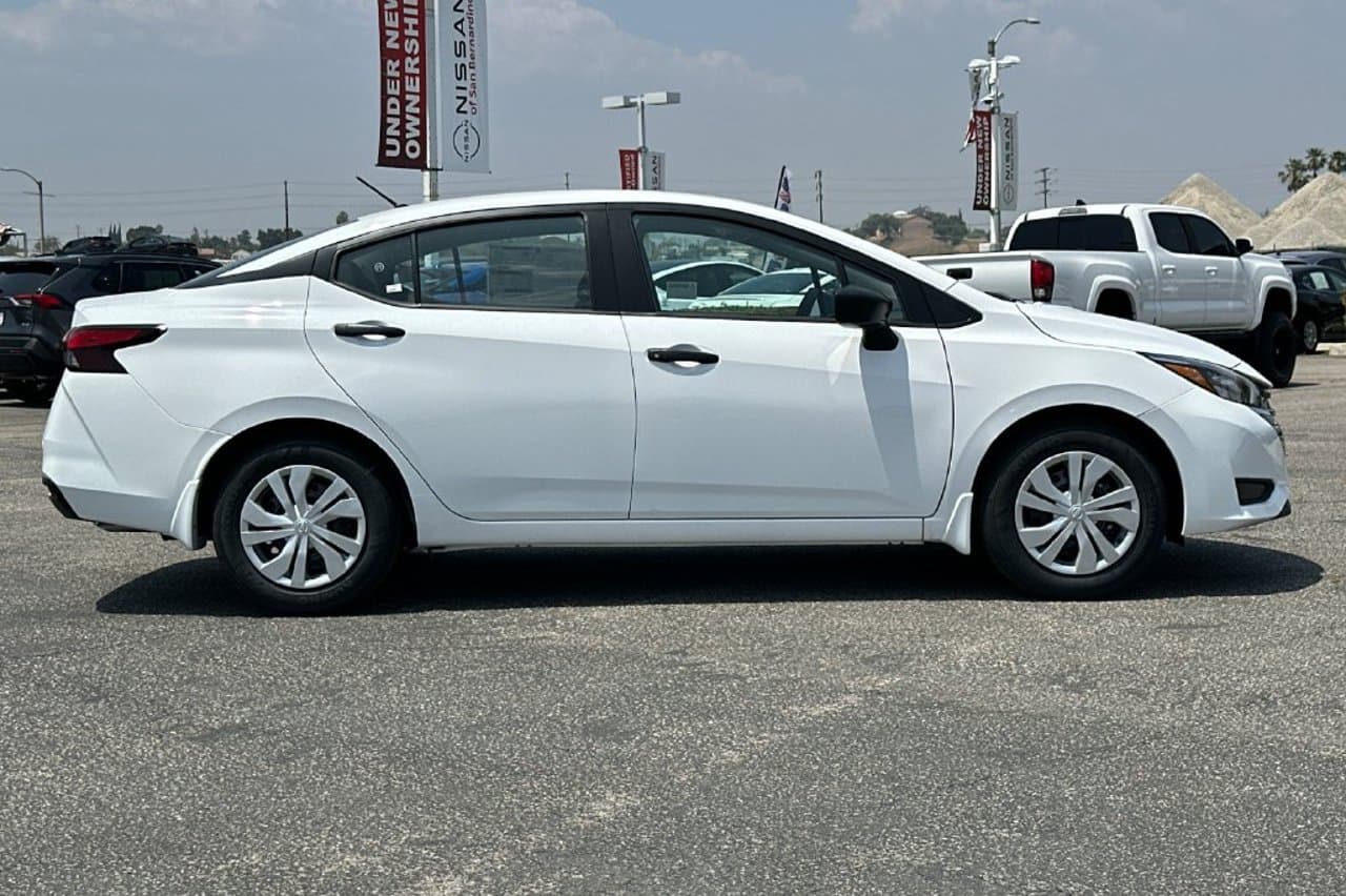 2025 Nissan Versa S 2