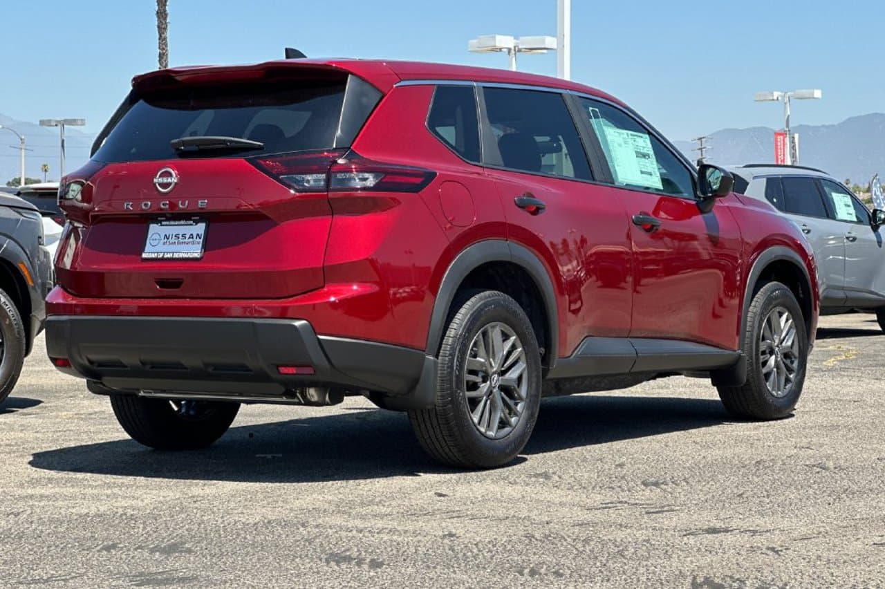 2026 Nissan Rogue S 3
