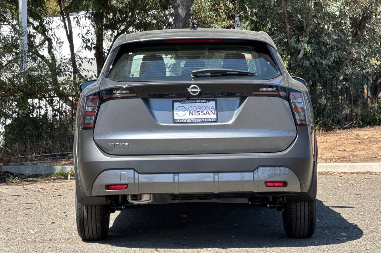 2027 Nissan Kicks S 5