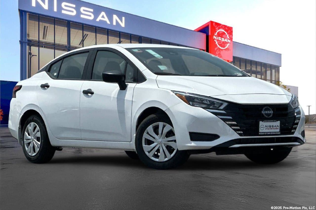2025 Nissan Versa S 1