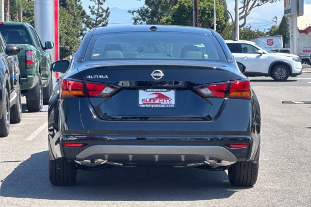 2026 Nissan Altima SV 4