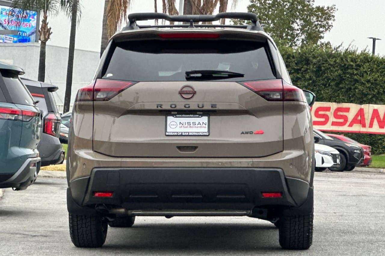 2026 Nissan Rogue Rock Creek 4