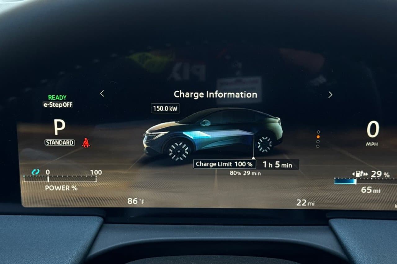 2026 Nissan LEAF PLATINUM+ 23