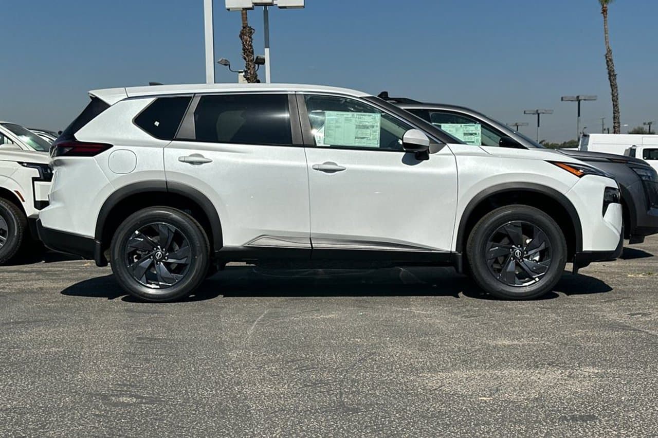 2026 Nissan Rogue SV 2