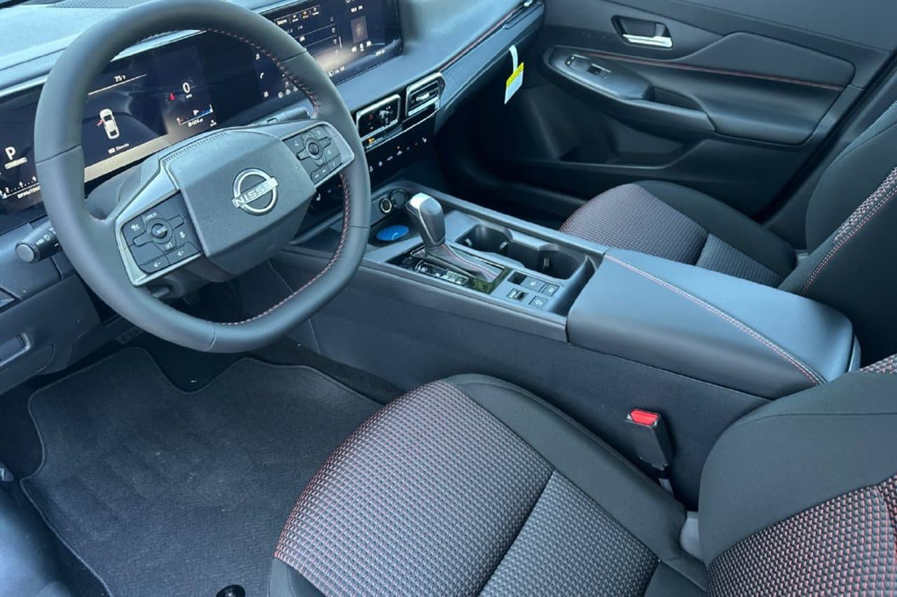 2027 Nissan Sentra SR 8