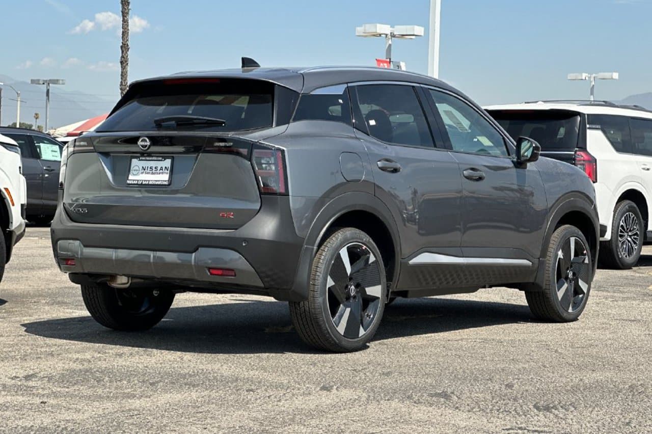 2026 Nissan Kicks SR 3