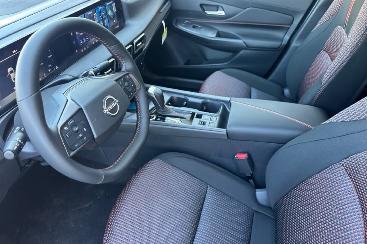 2027 Nissan Sentra SR 7