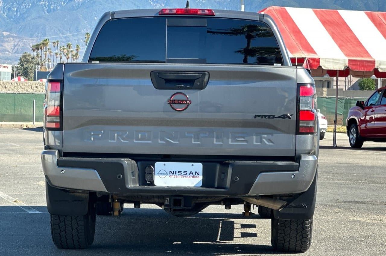 2023 Nissan Frontier PRO-4X 5