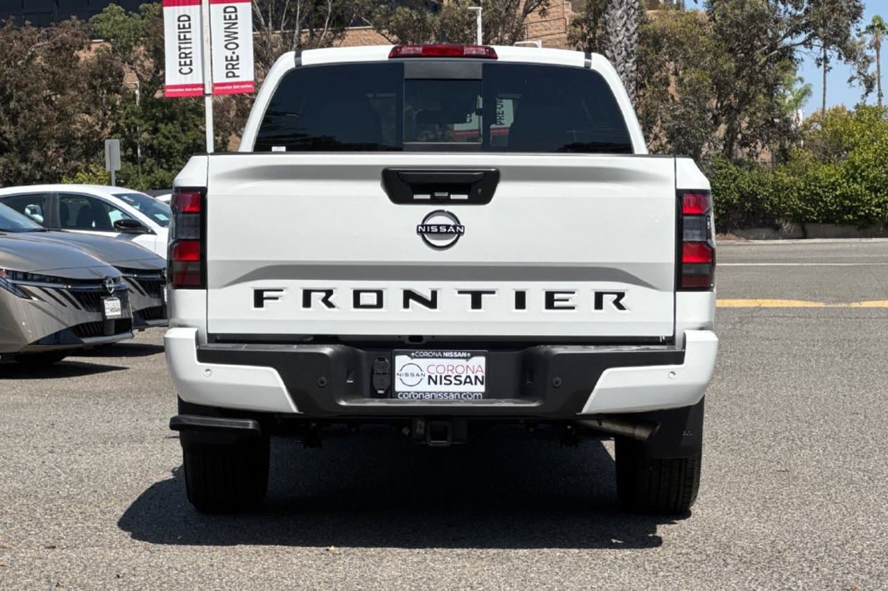 2026 Nissan Frontier SV 5
