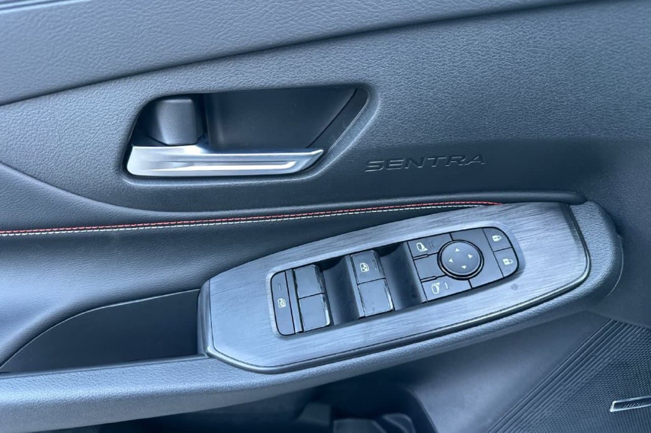 2027 Nissan Sentra SR 9