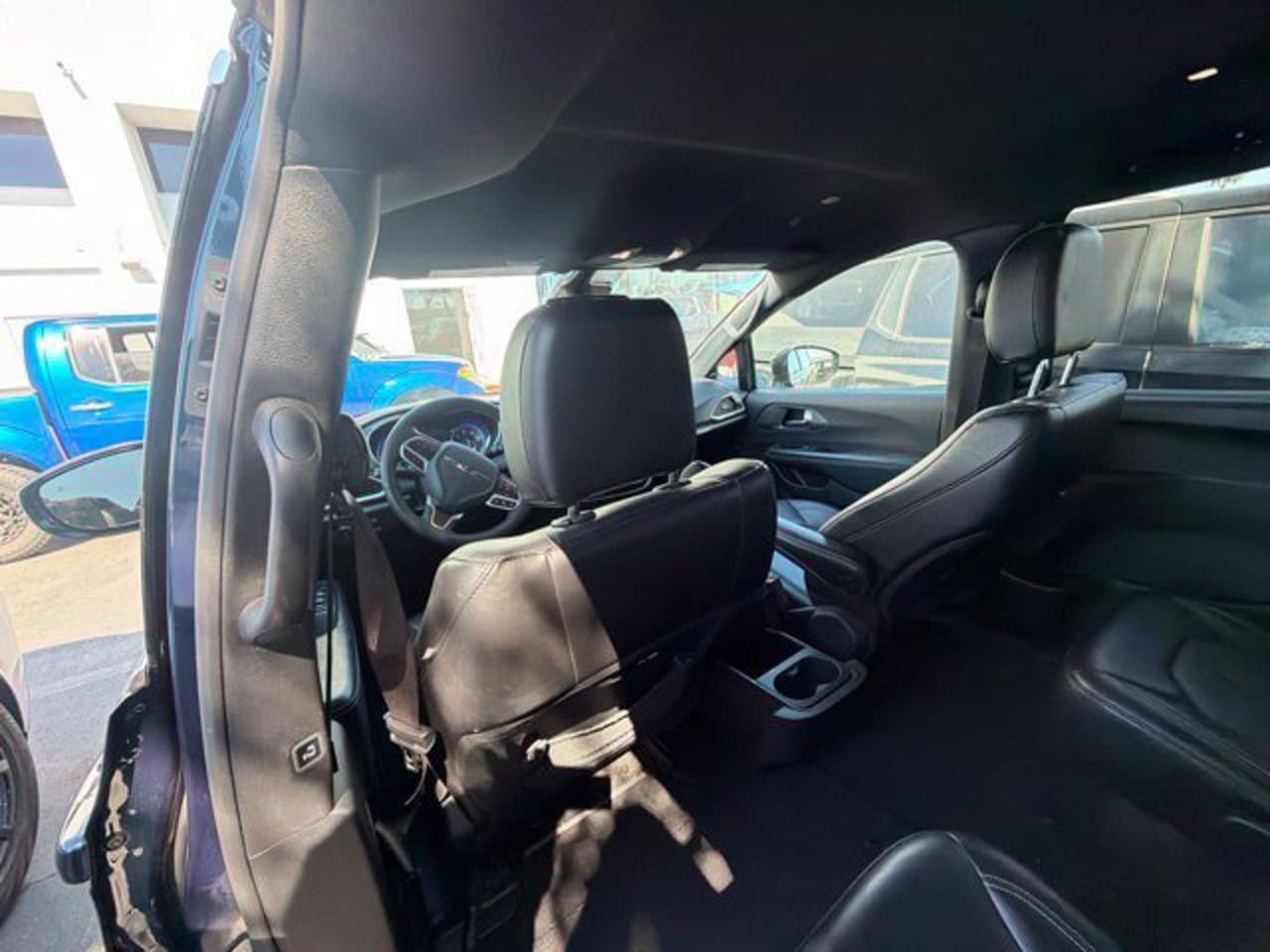 2025 Chrysler Pacifica Select 7