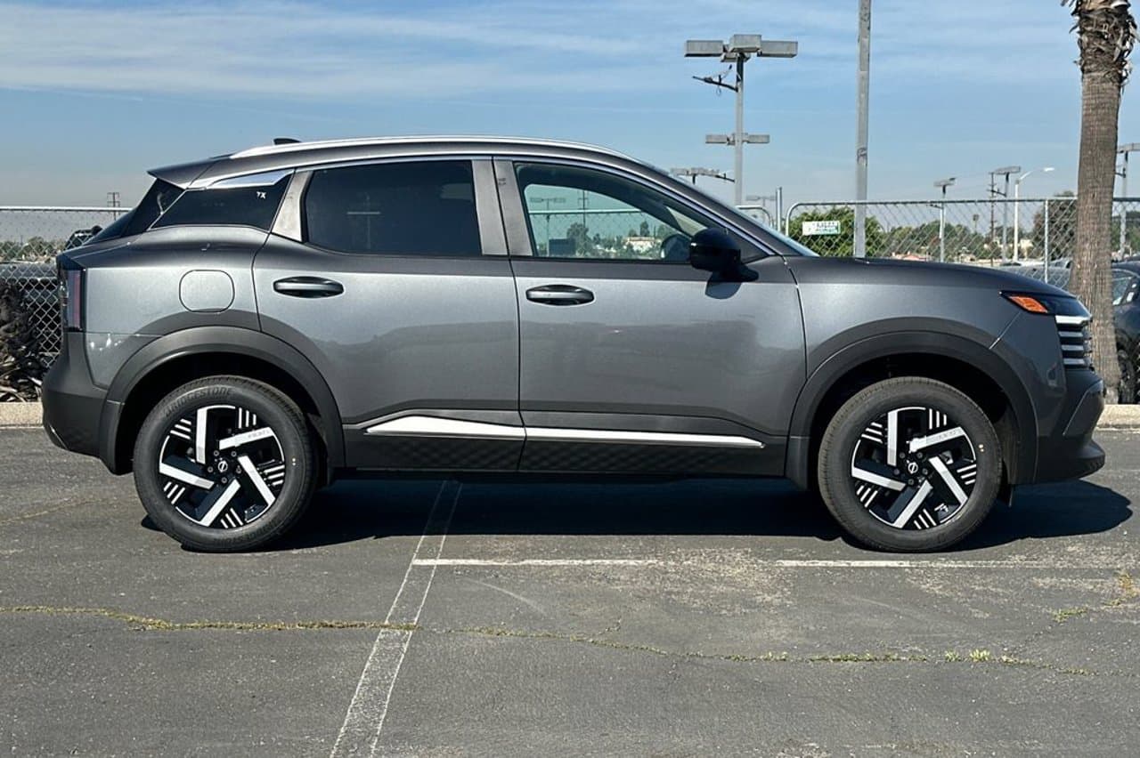 2026 Nissan Kicks SV 2