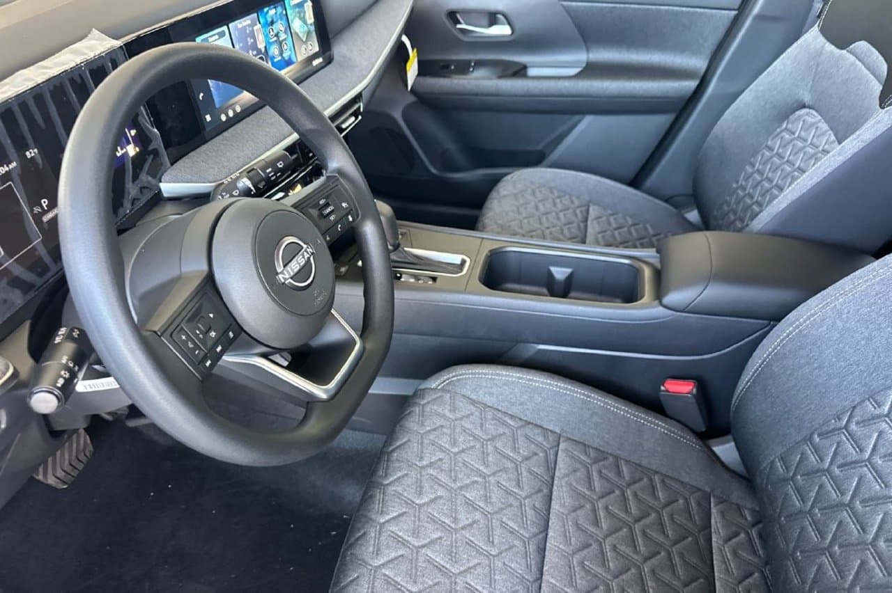 2026 Nissan Kicks SV 7
