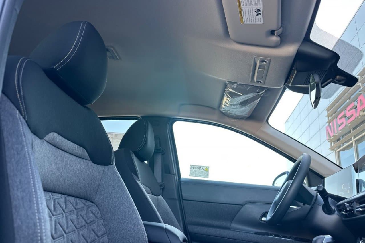 2027 Nissan Kicks SV 14