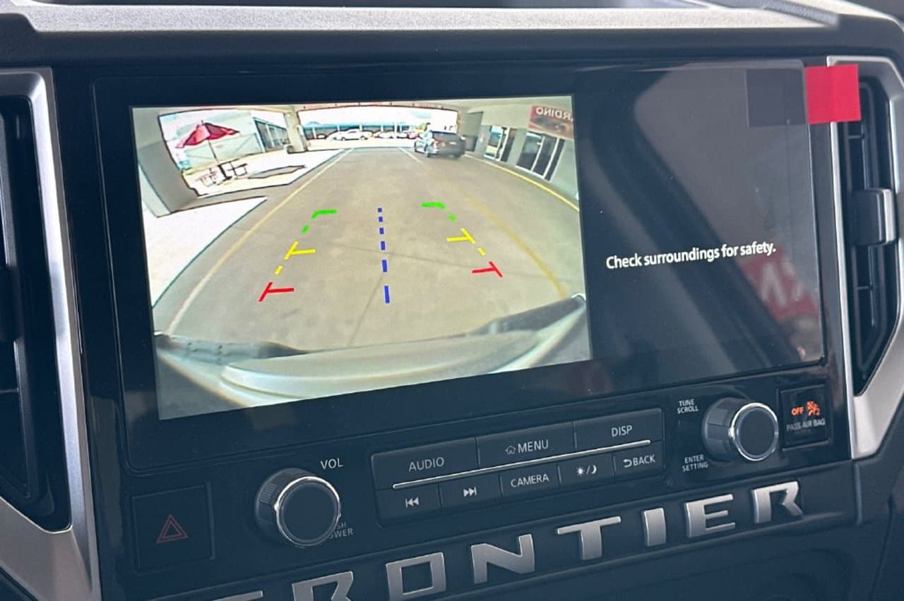 2026 Nissan Frontier SV 15