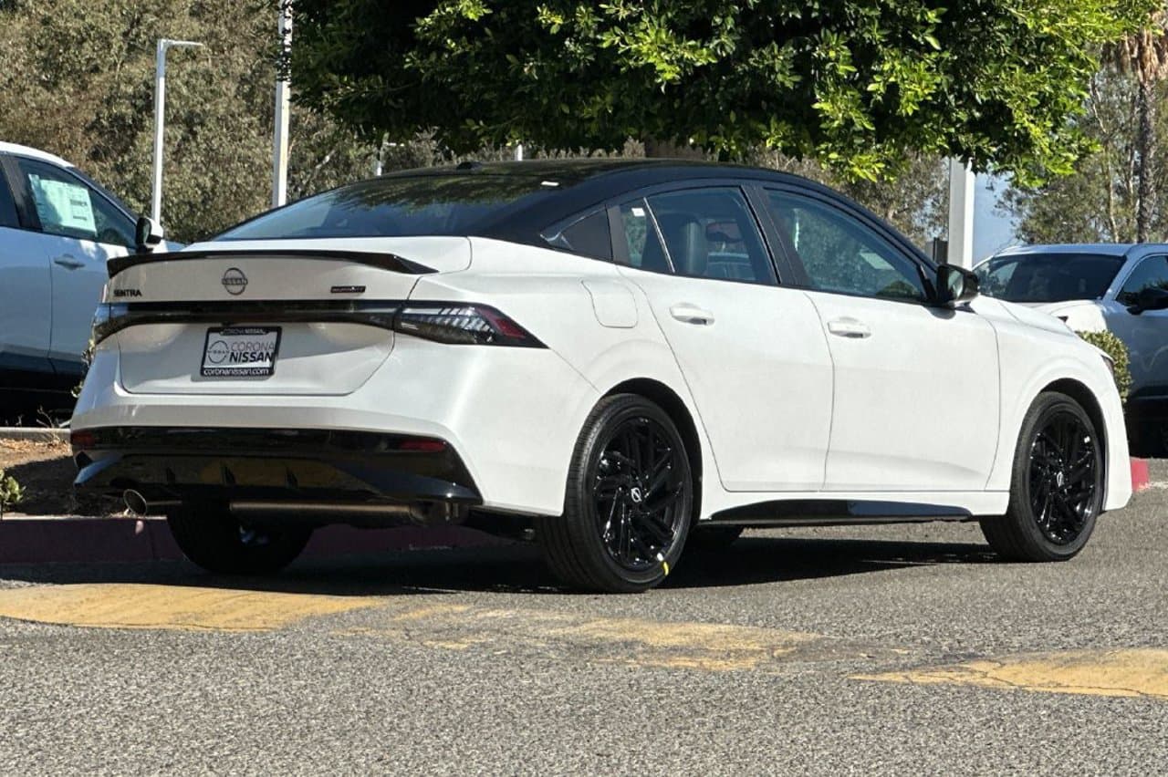 2027 Nissan Sentra SR 4