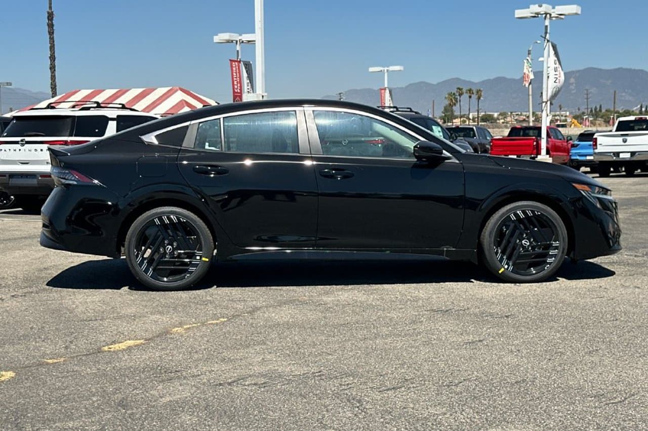 2027 Nissan Sentra SR 2