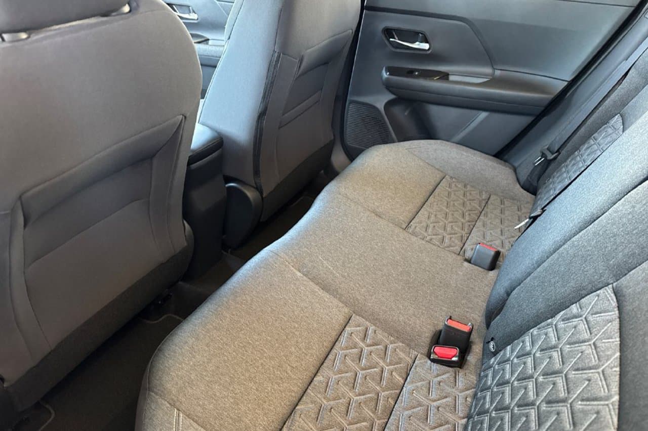 2027 Nissan Kicks SV 10