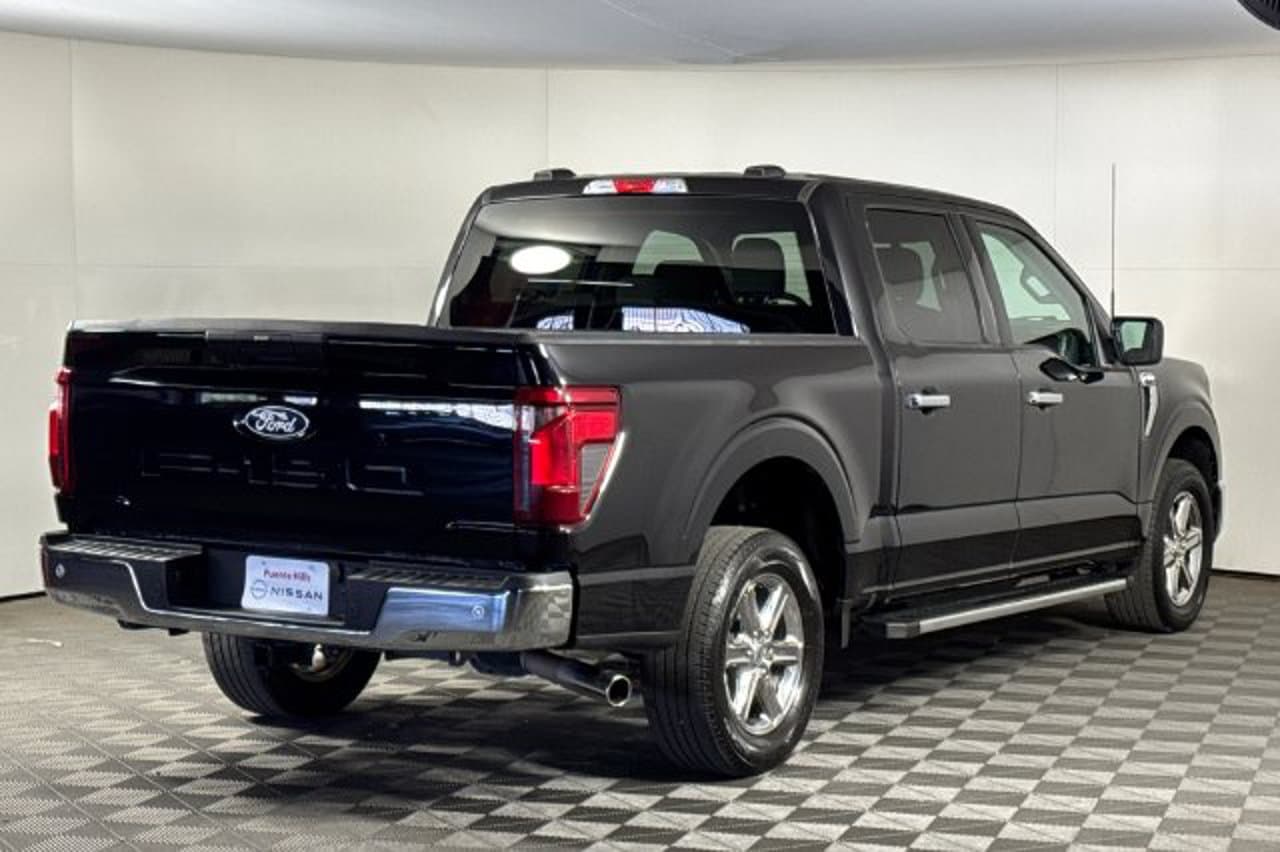 2025 Ford F-150 XLT 4