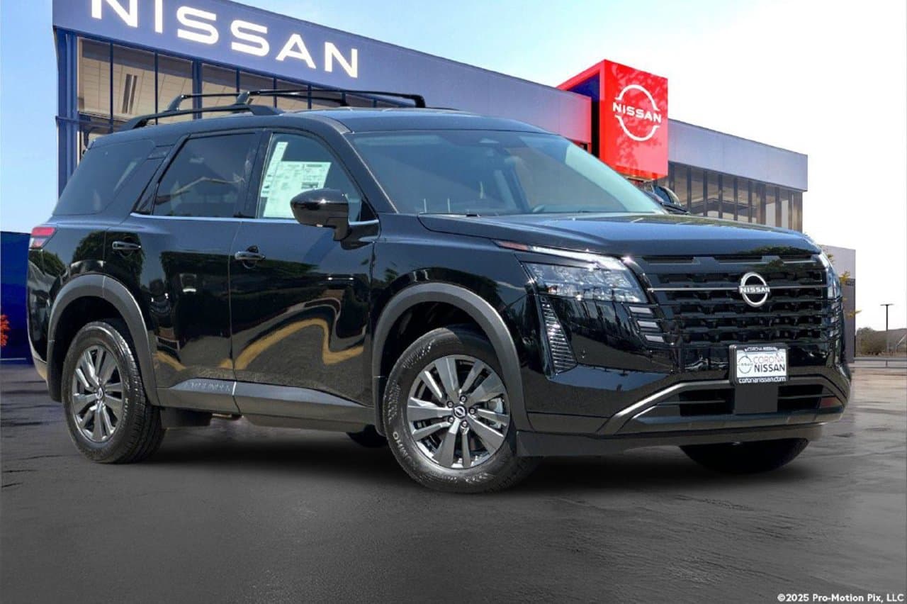 2026 Nissan Pathfinder SV 2