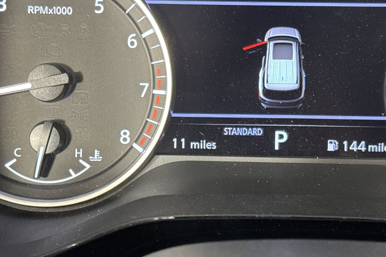 2026 Nissan Pathfinder SV 23