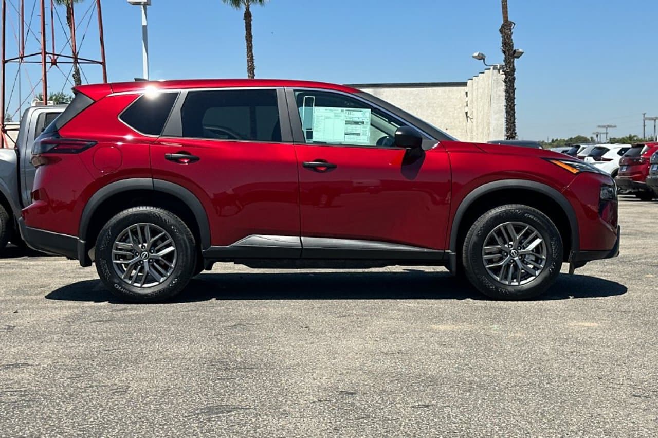 2026 Nissan Rogue S 2