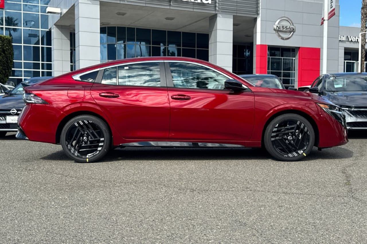 2027 Nissan Sentra SR 3