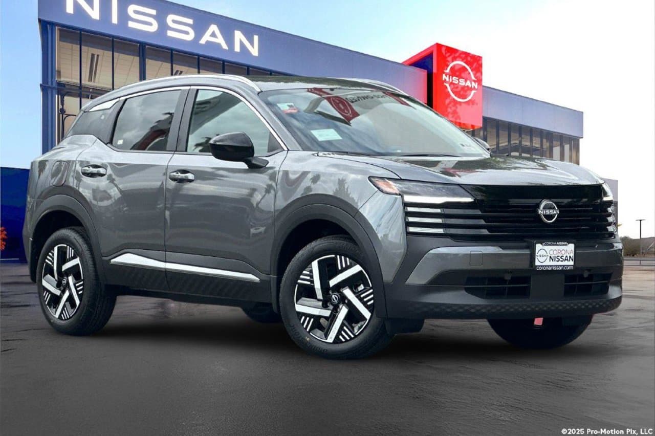 2027 Nissan Kicks SV 2