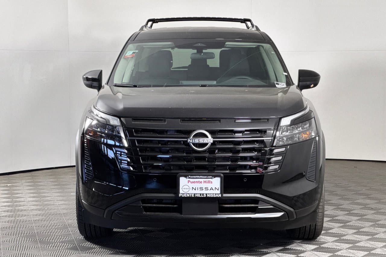 2026 Nissan Pathfinder SV 6