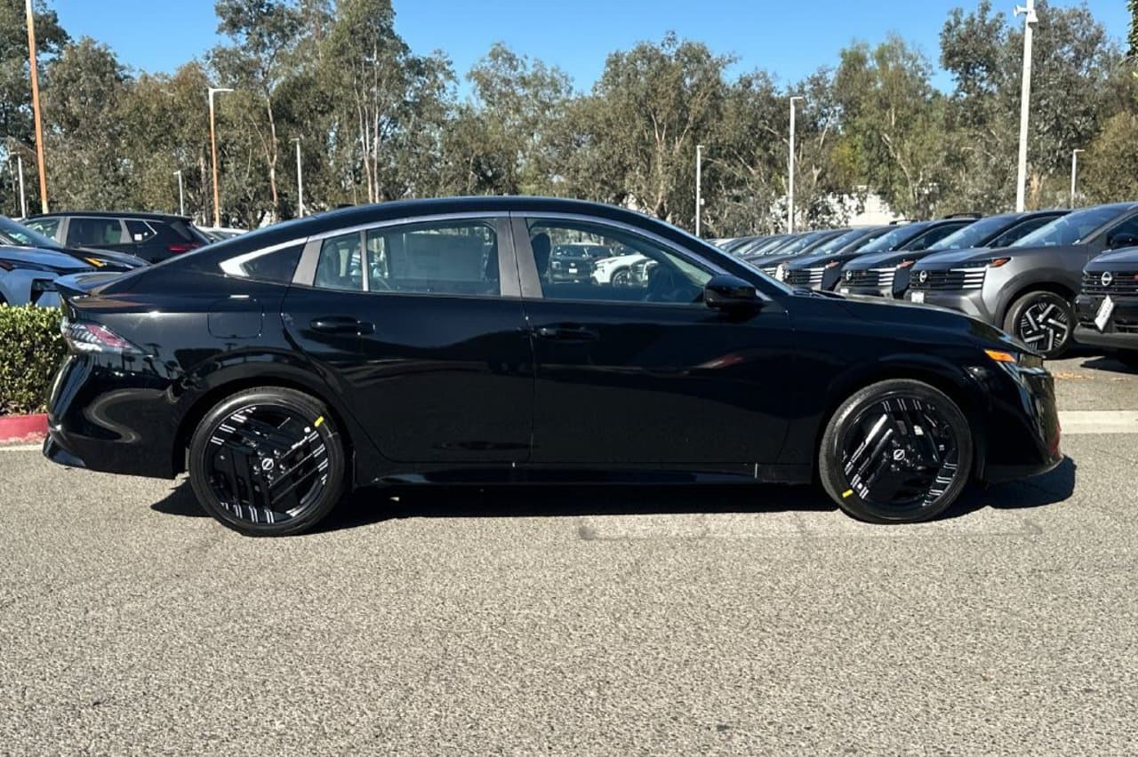 2027 Nissan Sentra SR 3