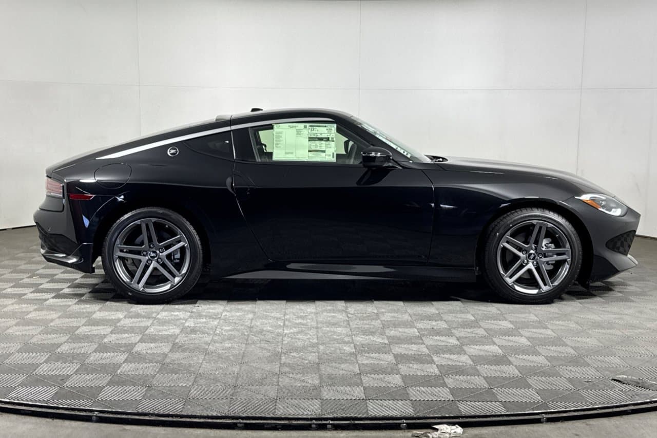 2027 Nissan Z Sport 2