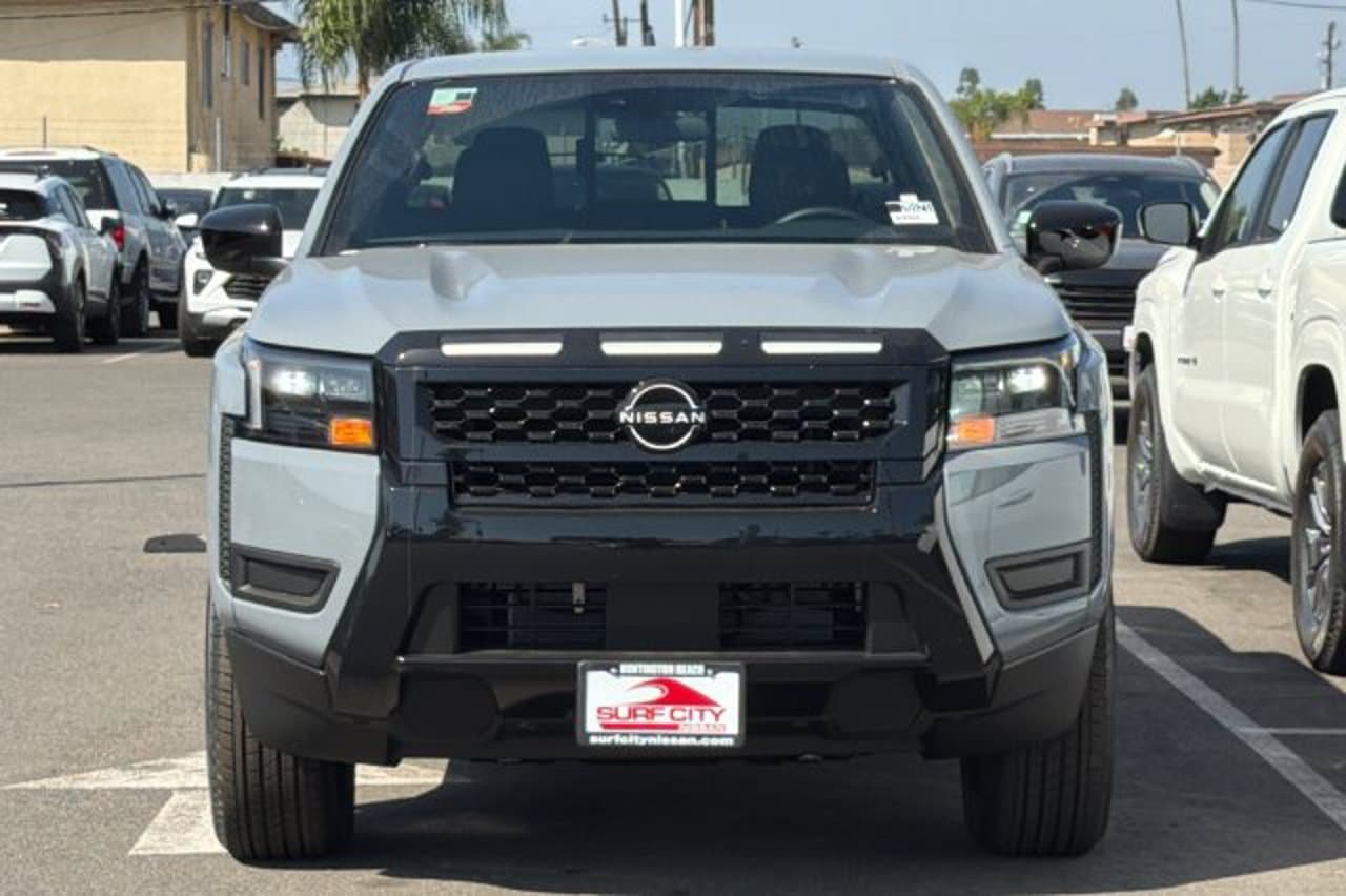 2027 Nissan Frontier SV 6