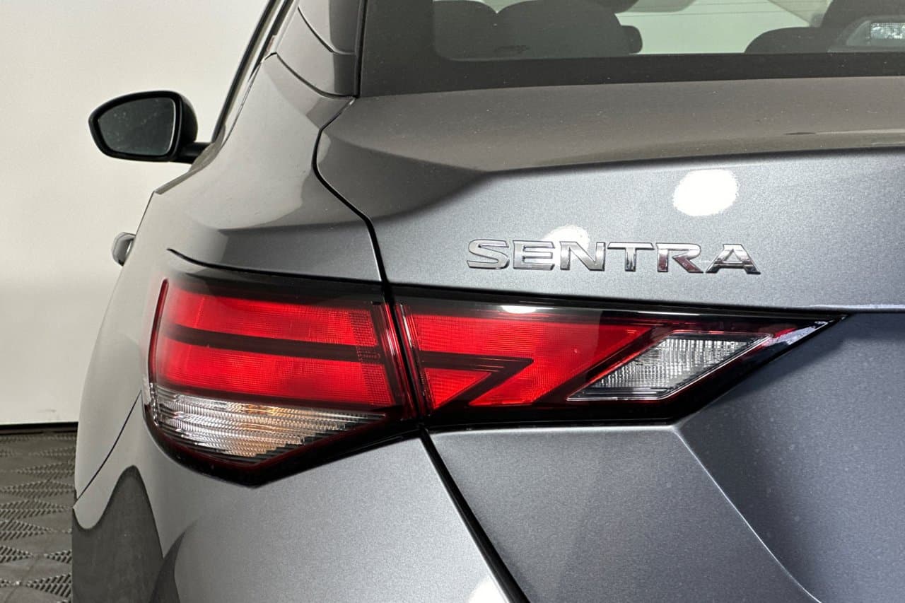 2025 Nissan Sentra SV 22