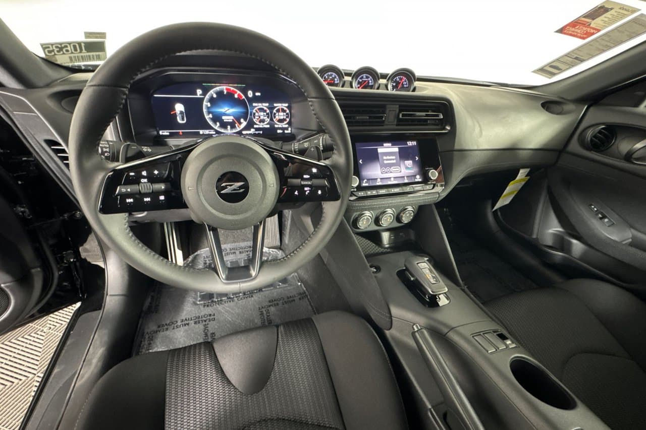 2027 Nissan Z Sport 10