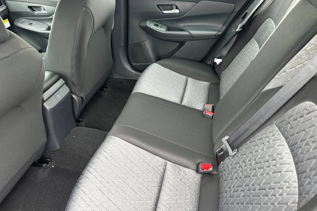 2026 Nissan Sentra SV 9