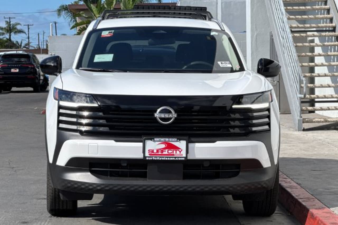 2027 Nissan Kicks SV 6