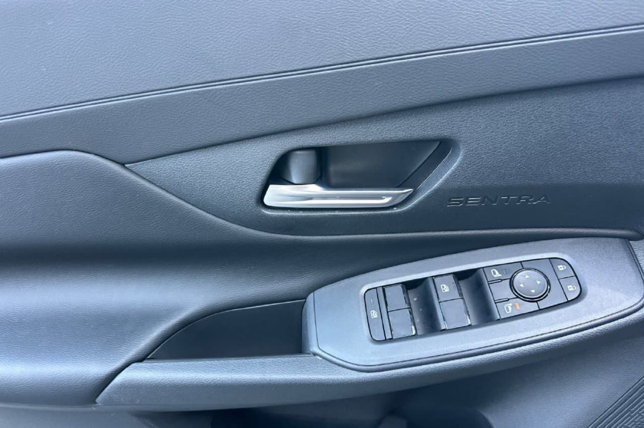 2026 Nissan Sentra SV 8