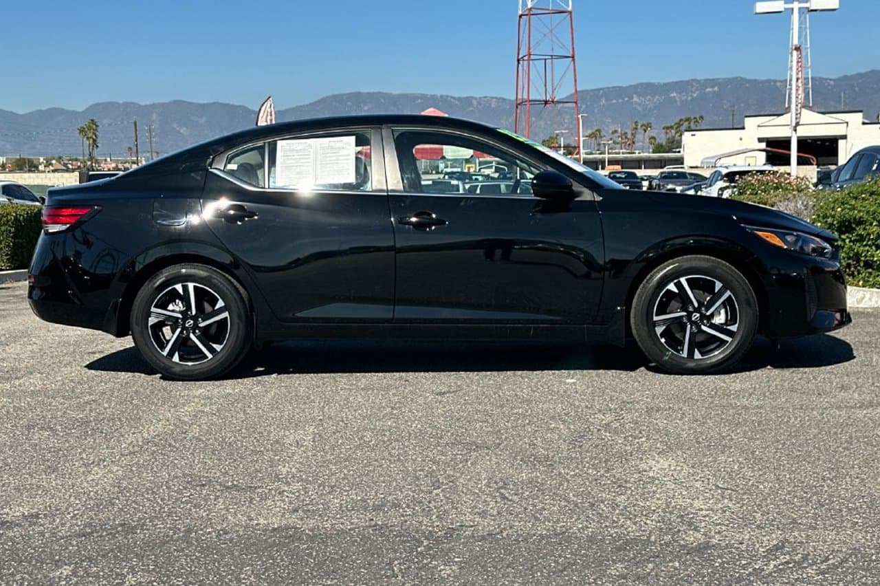 2025 Nissan Sentra SV 2