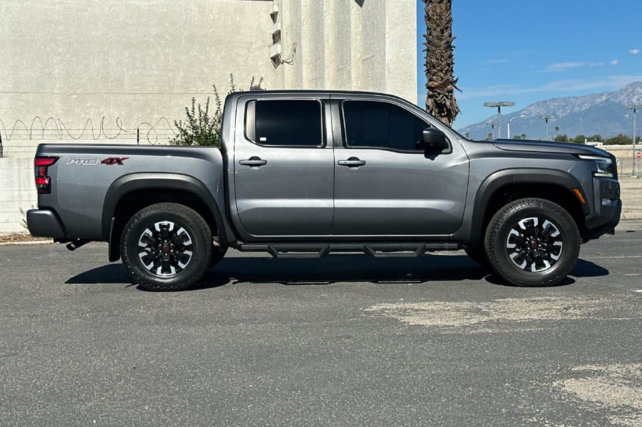 2023 Nissan Frontier PRO-4X 3